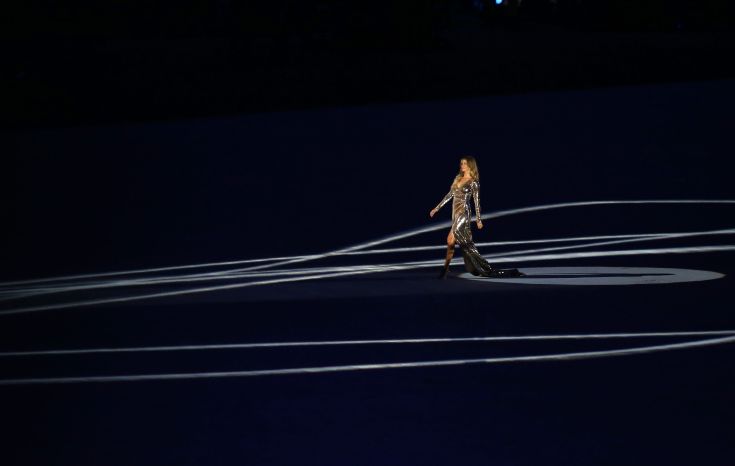 Η εντυπωσιακή Ζιζέλ στην τελετή έναρξης στο Ρίο