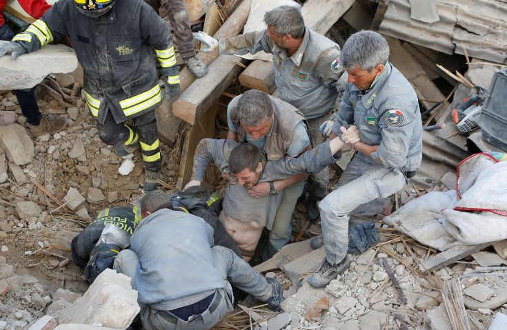 «Δεν υπάρχουν Έλληνες» μεταξύ των θυμάτων από τον σεισμό στην Ιταλία