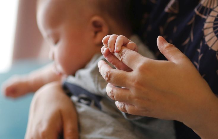 Σε επίπεδα ρεκόρ τα κρούσματα κακοποίησης παιδιών στην Ιαπωνία