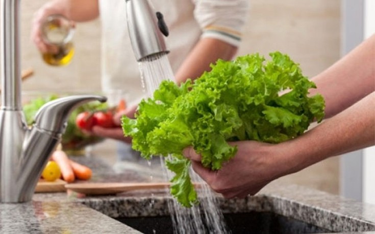 Πώς πρέπει να πλένετε συγκεκριμένα λαχανικά