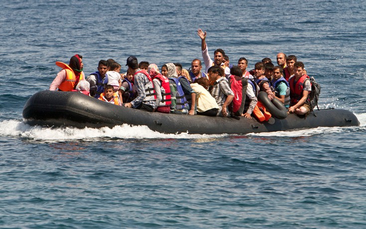 Περίπου 270 πρόσφυγες και μετανάστες πέρασαν σήμερα στη Λέσβο