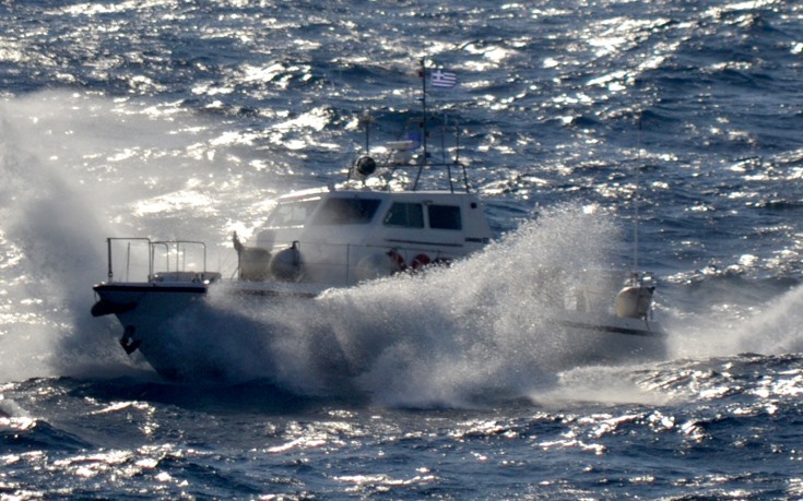 Πλοιάριο με μετανάστες εξέπεμψε σήμα κινδύνου στο Β. Ιόνιο