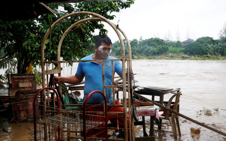 ΦΙΛΙΠΠΙΝΕΣ ΠΛΗΜΜΥΡΕΣ ΦΙΛΙΠΠΙΝΕΣ ΠΛΗΜΜΥΡΕΣ