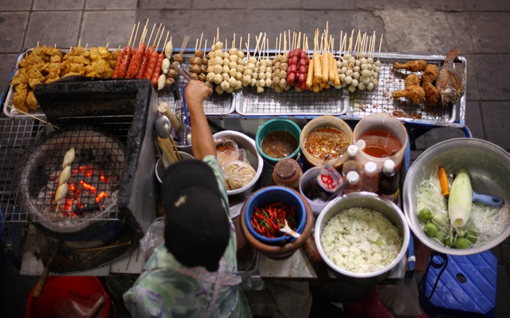 Τα πιο λαχταριστά street food σε όλο τον κόσμο