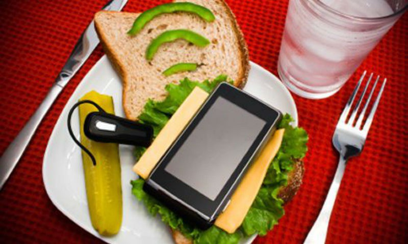 Τρεις τρόποι για να χρησιμοποιείτε την τεχνολογία στο εστιατόριο σας ακόμα περισσότερο