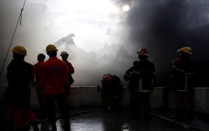 Τριάντα ένας νεκροί από πυρκαγιά σε εργοστάσιο του Μπανγκλαντές