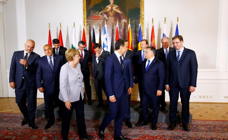 Τσίπρας στη Βιέννη: Οι άνθρωποι δεν είναι λαθραία τσιγάρα