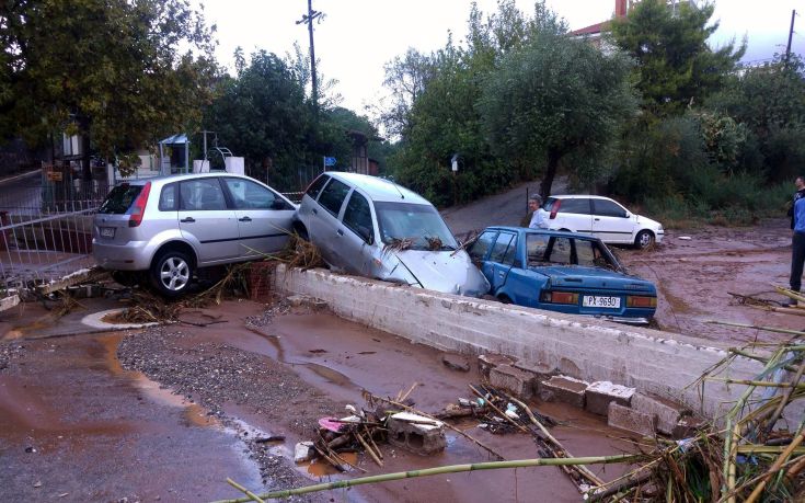 Νέες φωτογραφίες από την καταστροφή στην Καλαμάτα