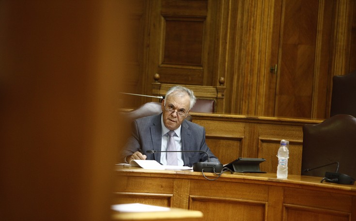 Δραγασάκης: Εθνικός στόχος το τέλος των μνημονίων το 2018 χωρίς μέτρα