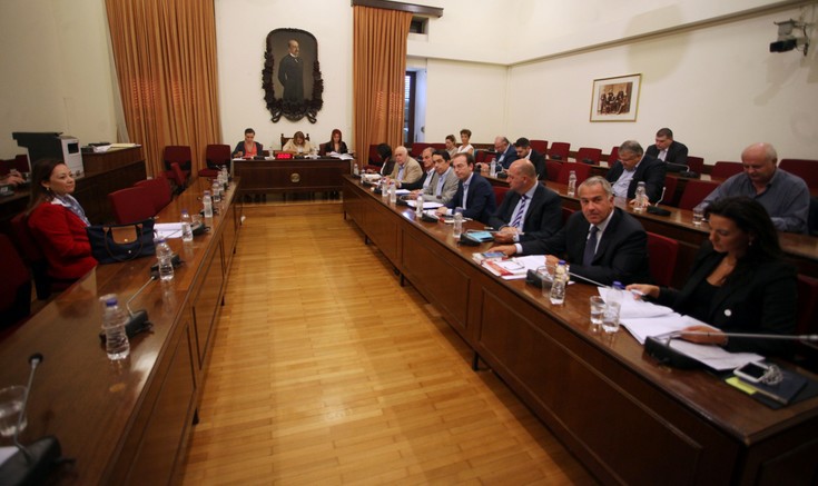 Κόντρα Βορίδη-Χριστοδουλοπούλου για τα «βοσκοτόπια» και τον Καλογρίτσα