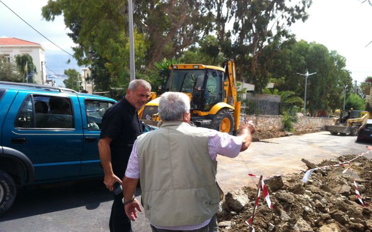 Αυτοψία Μώραλη στα έργα του Πειραιά