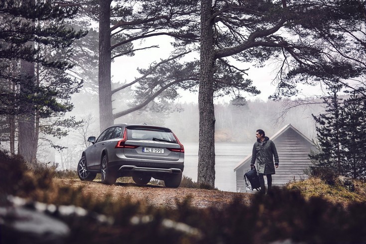 Νέο Volvo V90 Cross Country