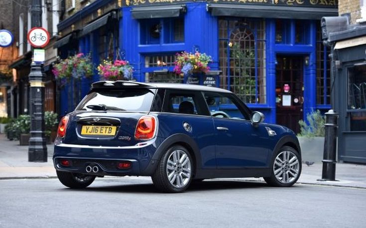 P90230963_lowRes_mini-cooper-s-3-door P90230963_lowRes_mini-cooper-s-3-door