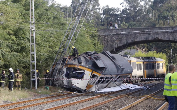 Φωτογραφίες και βίντεο από το σιδηροδρομικό δυστύχημα στην Ισπανία