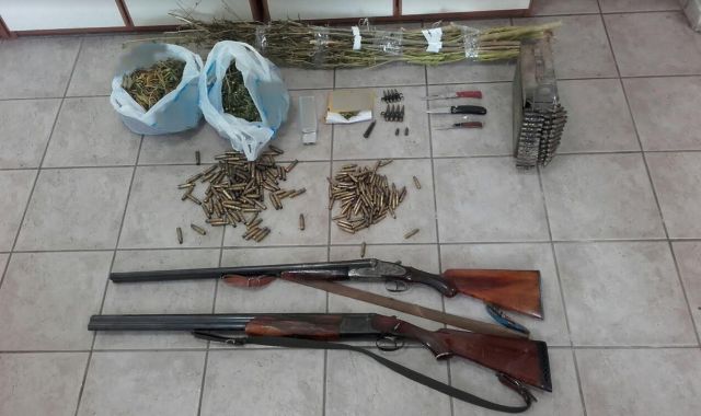 Τον κάρφωσε με στιλέτο μέρα μεσημέρι στην πλατεία του χωριού