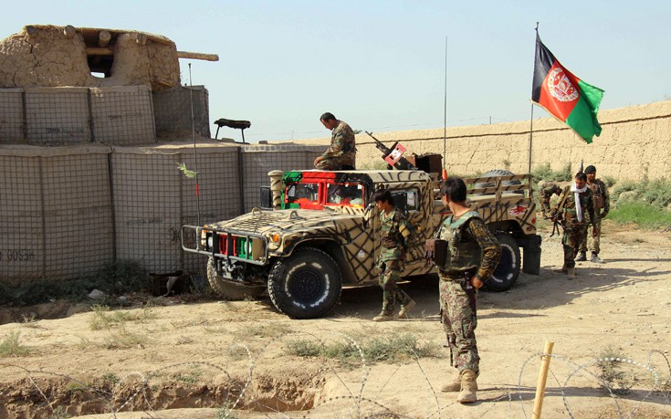 Τουλάχιστον 15 Αφγανοί στρατιώτες νεκροί από επίθεση Ταλιμπάν σε στρατιωτική βάση