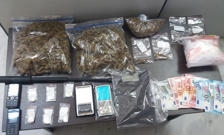 Η έφοδος σε σπίτι στα Χανιά έβγαλε «λαβράκι»