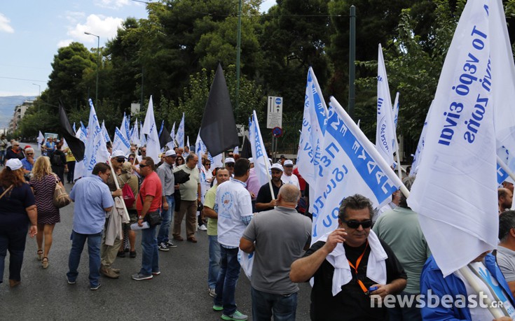 Στους δρόμους οι εργαζόμενοι της ΕΥΔΑΠ