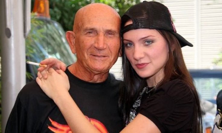 ggouzzggooinniiss6 ggouzzggooinniiss6