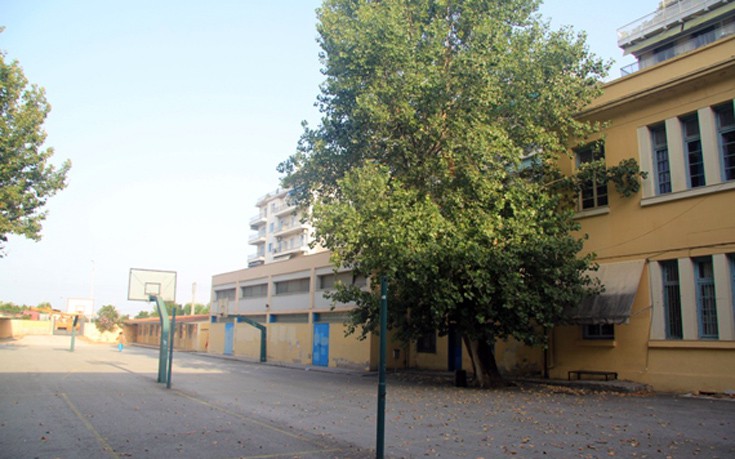 Εγκαινιάστηκε η νέα πτέρυγα του Ε’ Γυμνασίου στην οδό Κριεζώτου