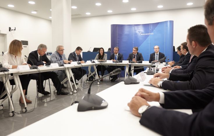 Τα αδιέξοδα των μικρών επιχειρήσεων στη συνάντηση ΓΣΕΒΕΕ – Μητσοτάκη
