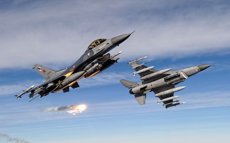 Τουρκικά F-16 πέταξαν πάνω από ελληνική βραχονησίδα κοντά στην Αμοργό