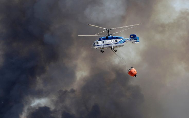 Πύρινο μέτωπο καίει τα βόρεια της Ισπανίας