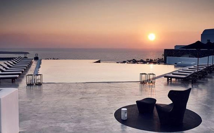 Santo Maris Oia Luxury Suites & Spa: Δίπλα στην τοπική κοινωνία, με οδηγό την αειφορία και τον πολιτισμό