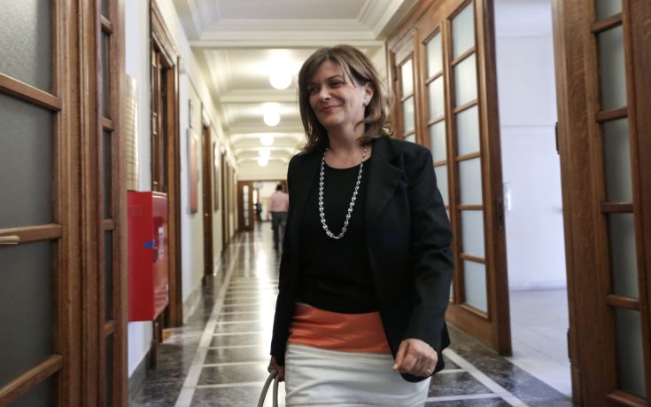 Αντωνοπούλου: Στηρίζουμε τον άνεργο, όχι τους μεσάζοντες
