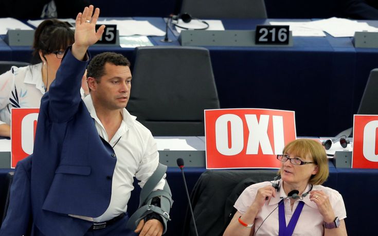 Αποχώρησε από το Ukip ο ευρωβουλευτής Στίβεν Γουλφ