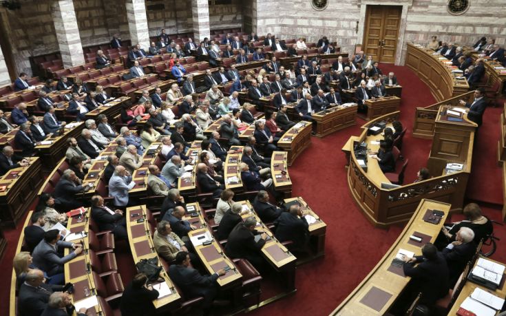 Εγκρίθηκε ο προϋπολογισμός με 152 «ναι»