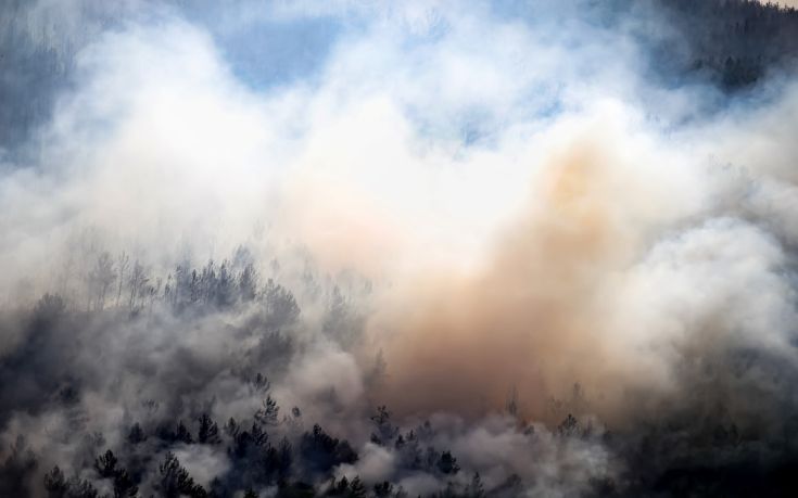 Έσβησε η μεγάλη φωτιά στο Καρά Τεπέ της Μυτιλήνης