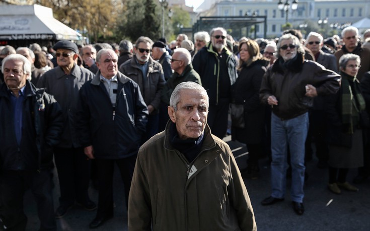 Στους δρόμους οι συνταξιούχοι στη Θεσσαλονίκη