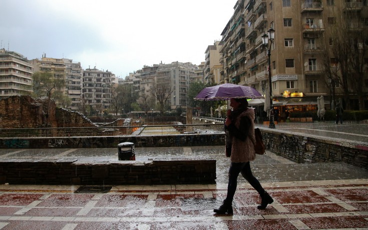 Ξαφνική αλλαγή του καιρού με ισχυρές καταιγίδες και σκόνη από την Αφρική