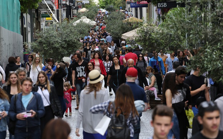 Ταφόπλακα στα εμπορικά βάζει το e-shopping