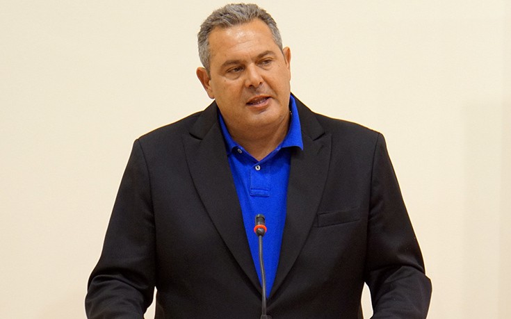 Δεν αίρεται η ασυλία Καμμένου για το tweet κατά του Θεοδωράκη