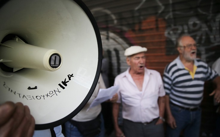 Τον κίνδυνο να χάσουν τα αναδρομικά λόγω καθυστερήσεων βλέπουν οι συνταξιούχοι