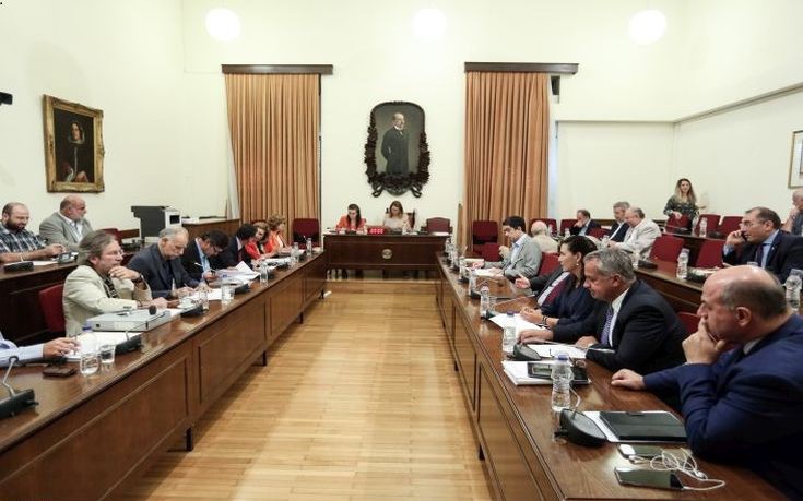 Στις 25 Οκτωβρίου στην Επιτροπή Θεσμών και Διαφάνειας ΣΚΑΪ και ΑΝΤ1