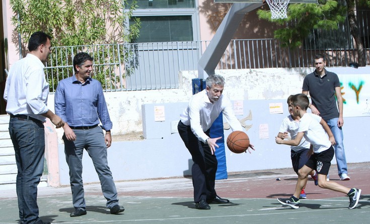 Οι δεξιότητες του Κοντονή στο μπάσκετ