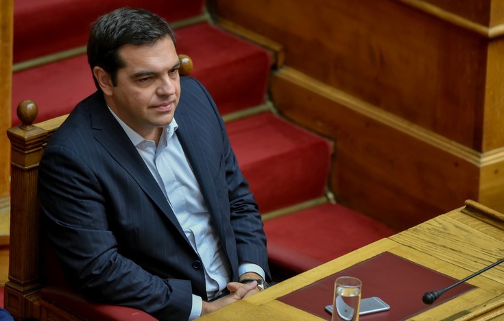 «Κόφτη» στις γαλάζιες προσδοκίες προτάσσει ο Τσίπρας με «όπλο» την πληρωμή των φόρων