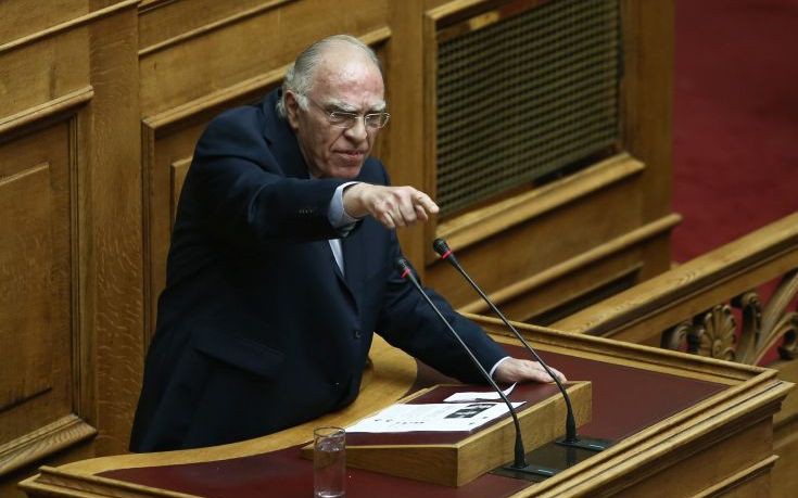 Λεβέντης: Τρελός και επικίνδυνος όποιος μιλά για δραχμή