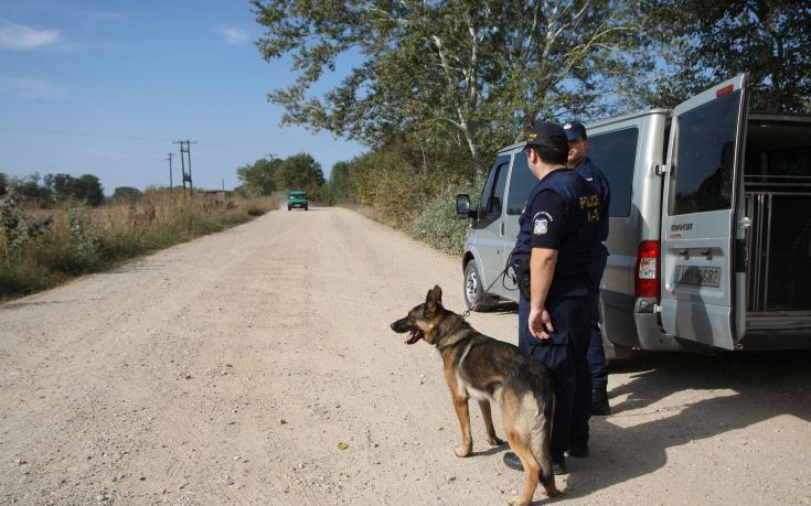 Συνελήφθησαν δέκα παράτυποι μετανάστες στον Έβρο