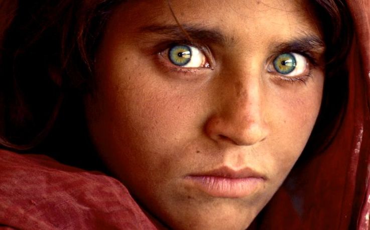 Η Αφγανή του National Geographic θα αποφυλακιστεί με εγγύηση