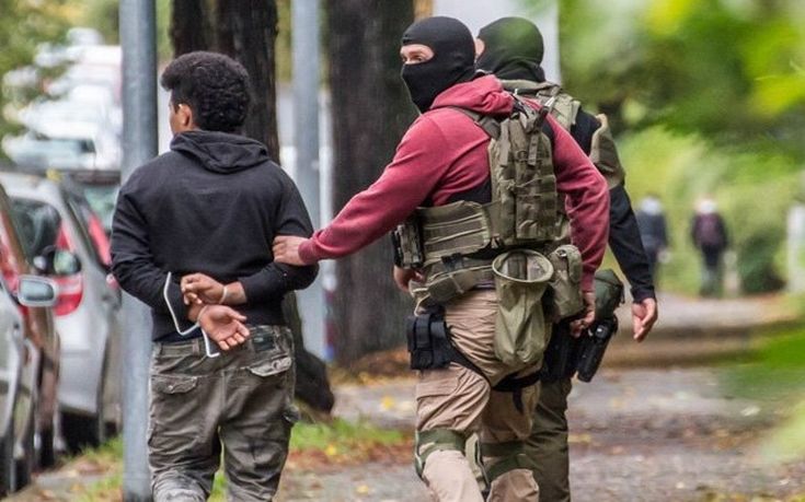 Βρέθηκαν εκρηκτικά σε διαμέρισμα στη Γερμανία