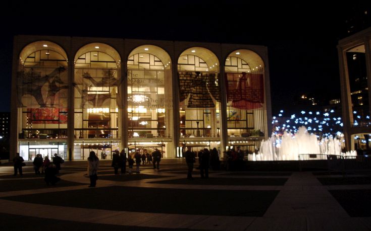 Θεατής σκόρπισε την τέφρα φίλου του στην Μετροπόλιταν Όπερα της Νέας Υόρκης