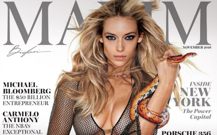 Η Hannah Ferguson ημίγυμνη και με ένα φίδι ανά χείρας