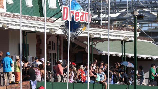 Τραγωδία με τέσσερις νεκρούς στο θεματικό πάρκο Dreamworld της Αυστραλίας
