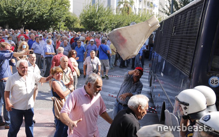 Έρευνα για τα χημικά στους συνταξιούχους θέλει ο Τόσκας