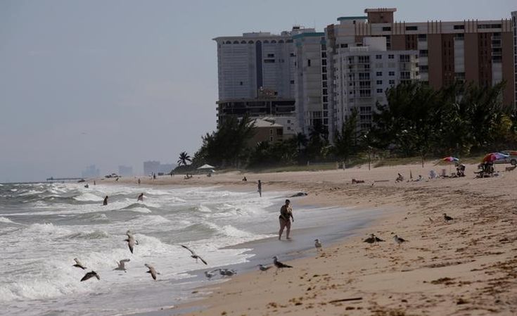 Εκκενώνονται οι ακτές της Φλόριντα λόγω του κυκλώνα Μάθιου