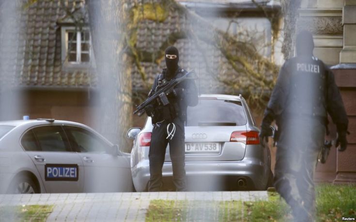 Ανήλικη σε δίκη στη Γερμανία επειδή μαχαίρωσε αστυνομικό κατ’ εντολή του ISIS